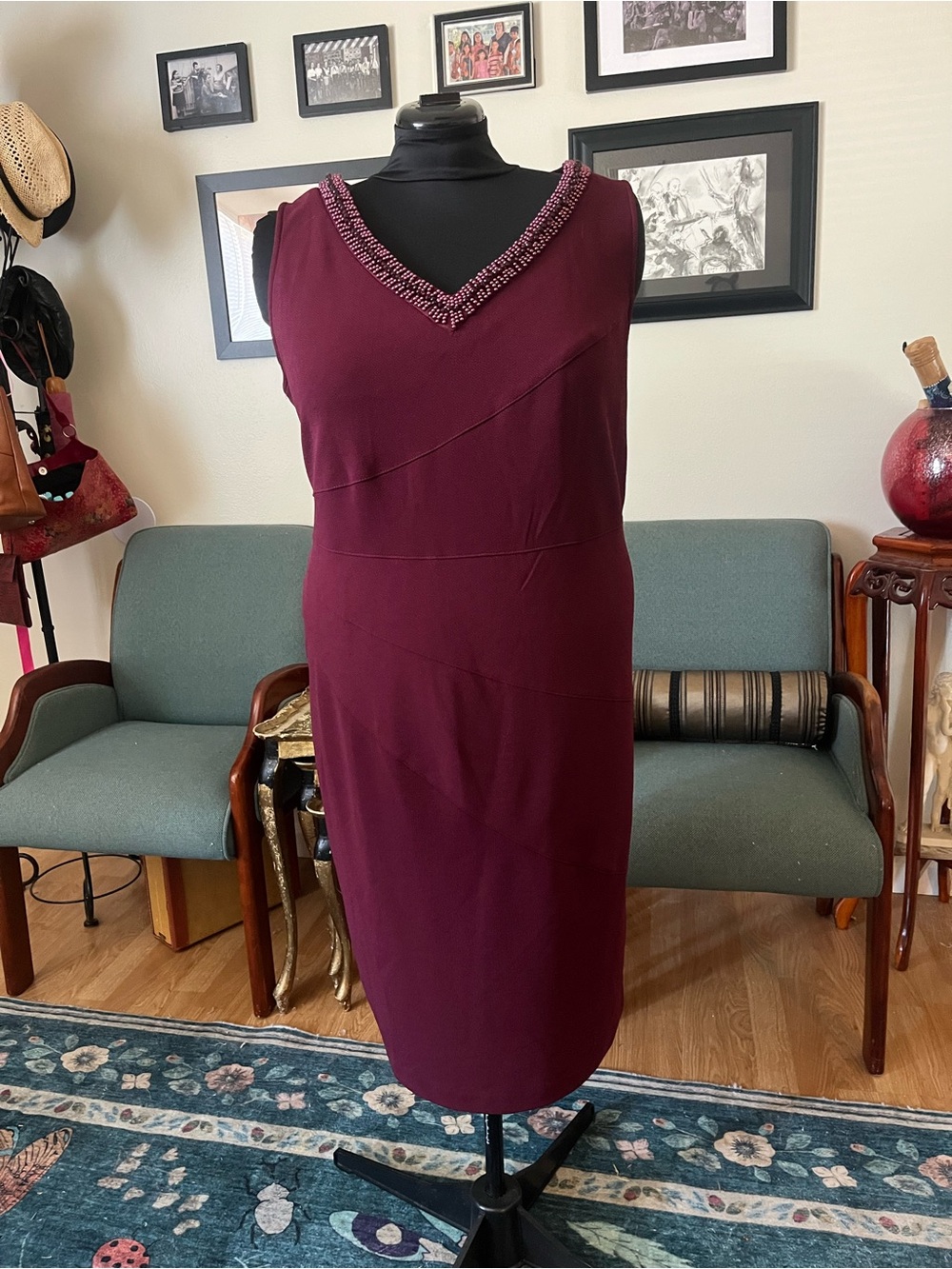 Beaded V-Neck Sleeveless Burgundy Sheath Dress